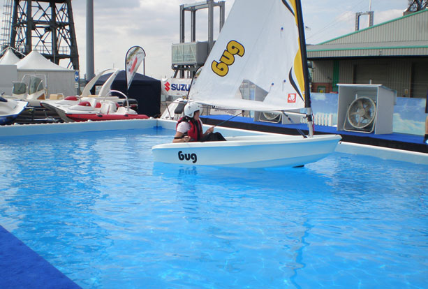 Sailing pool for events and exhibitions