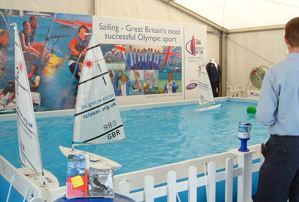 Indoor pool for radio controlled boats